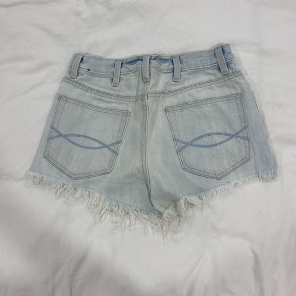 New high waisted jean shorts - Picture 3 of 4